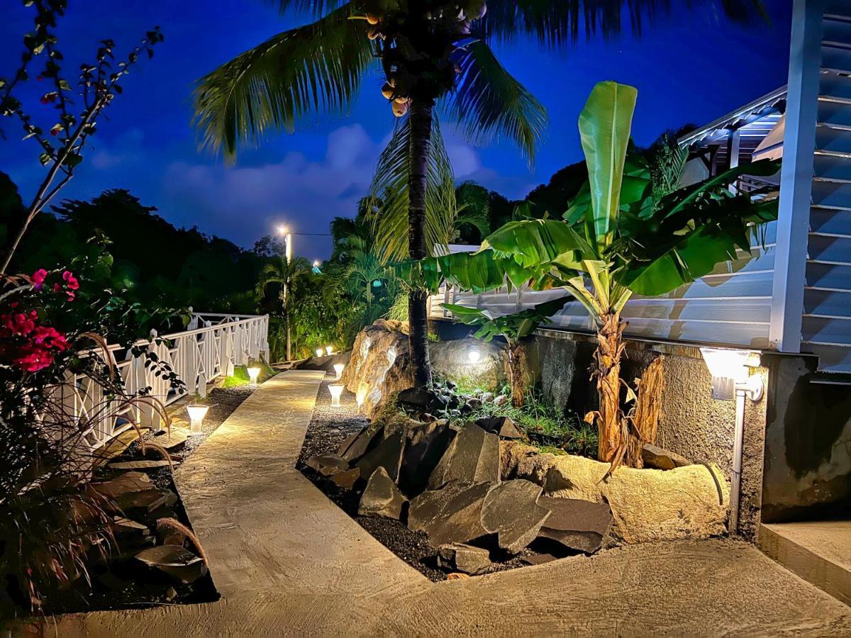 Green Lord Domaine - Lodges Piscine & Spa - Bar & Lounge - Restaurant Gastronomique Lamentin Exterior photo