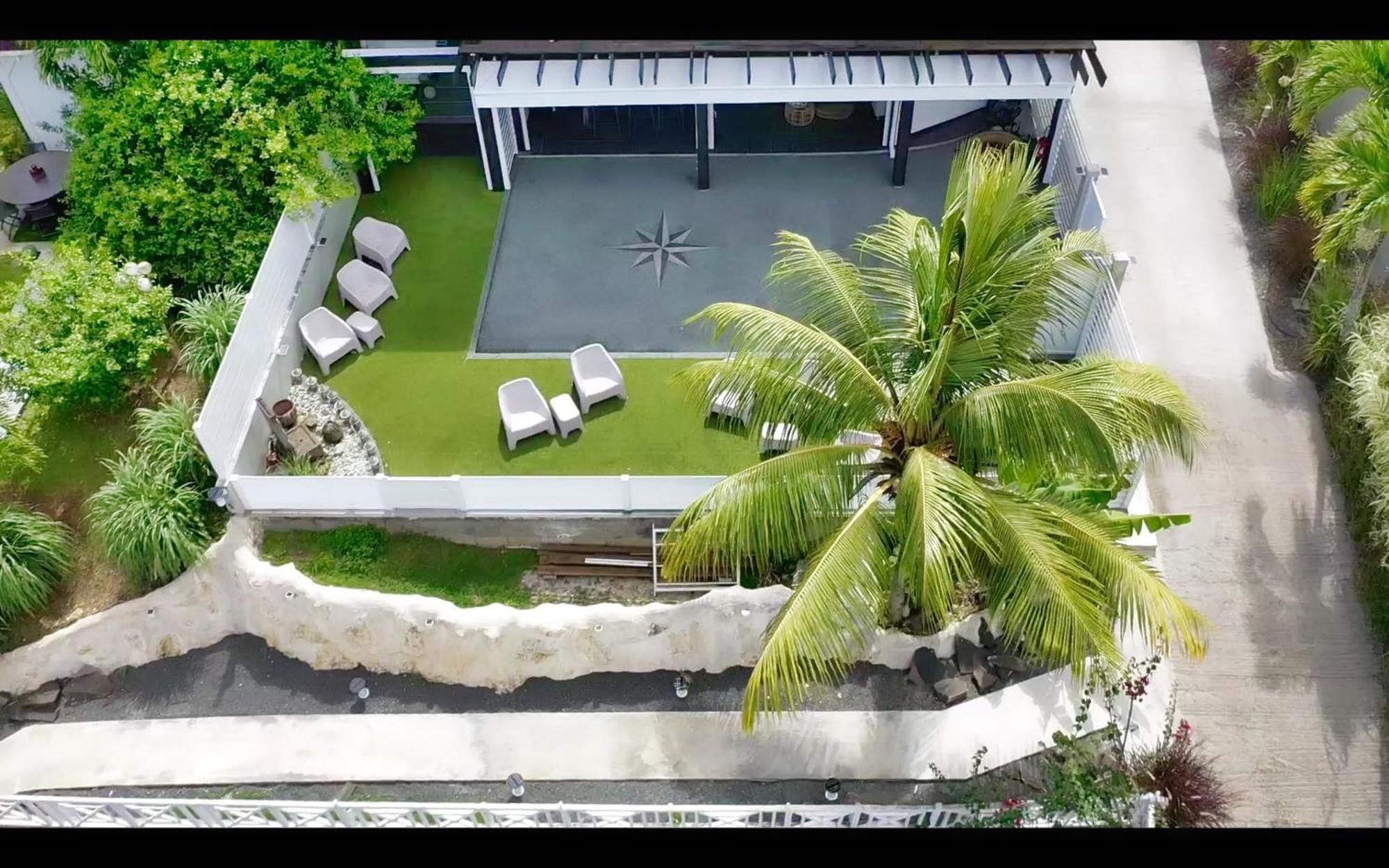 Green Lord Domaine - Lodges Piscine & Spa - Bar & Lounge - Restaurant Gastronomique Lamentin Exterior photo